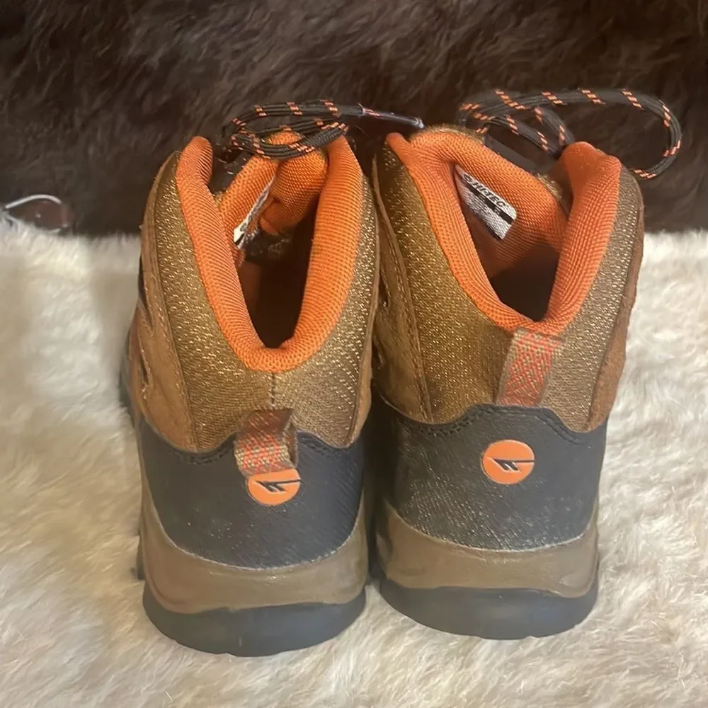 Hi-Tec hiking boots 3.5 (5342)
